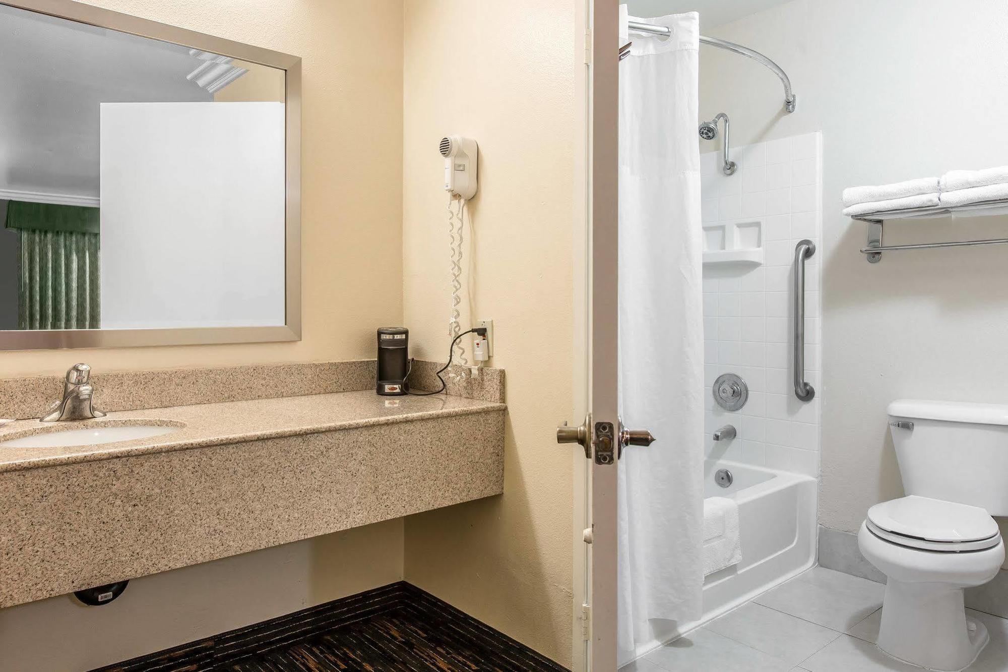 Quality Inn Prestonsburg Eksteriør billede